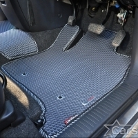 Коврики текстильные на Toyota Ipsum II пр.руль (2001-2009) 