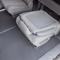 Автомобильные коврики EVA на Chrysler Grand Voyager V (2008->) 2 ряд: кресла 1+1 убираются в пол